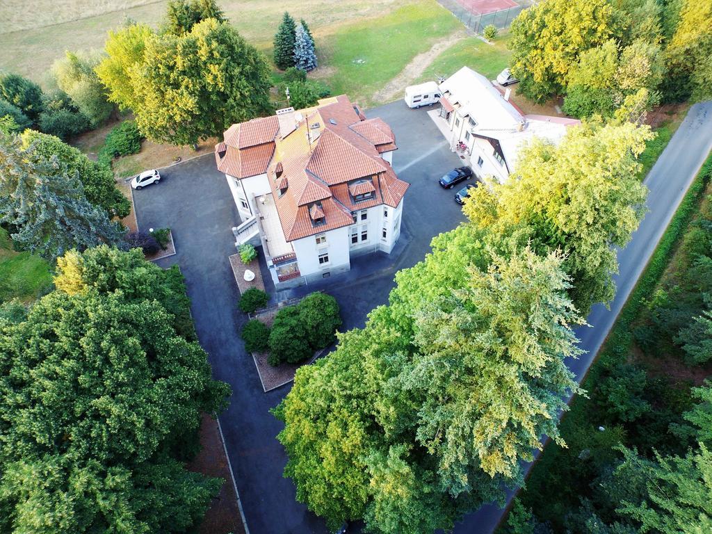 Vila Olga Jevany Экстерьер фото