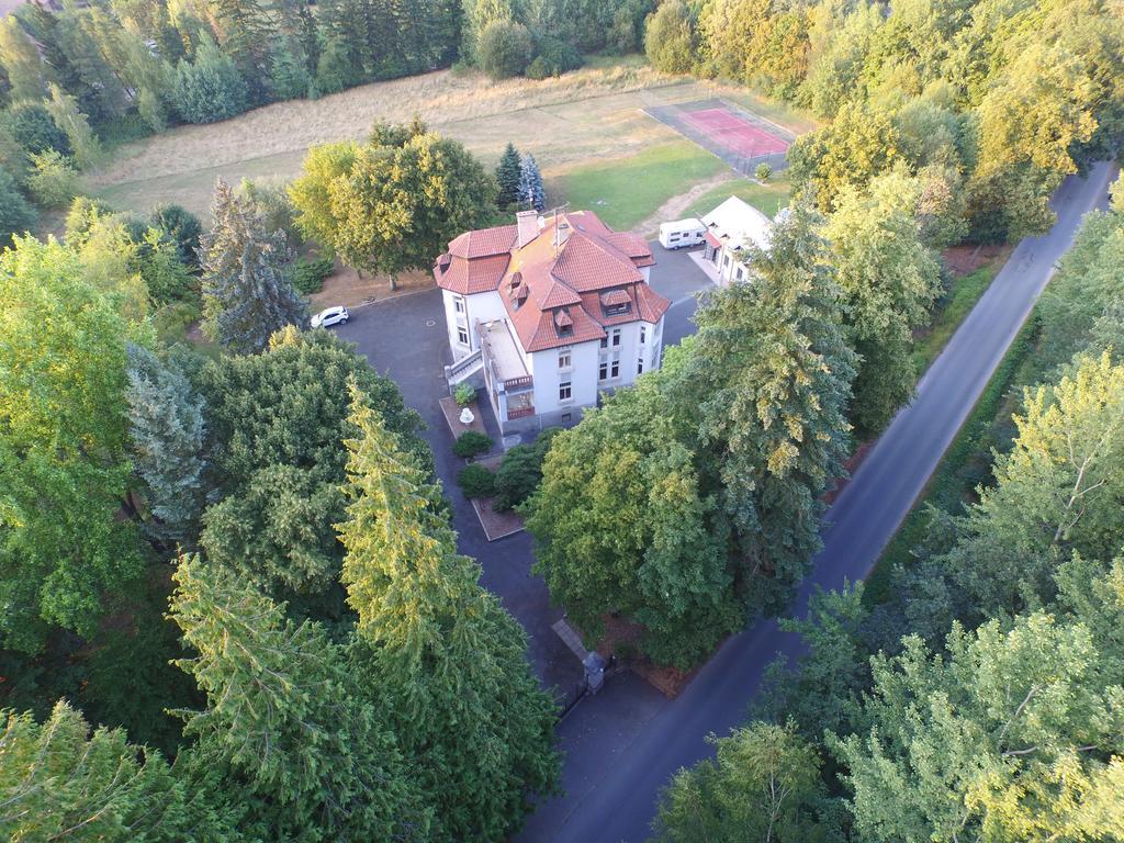 Vila Olga Jevany Экстерьер фото