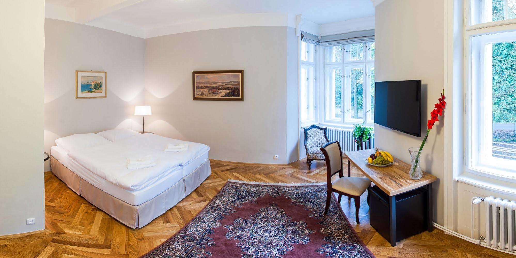 Vila Olga Jevany Экстерьер фото